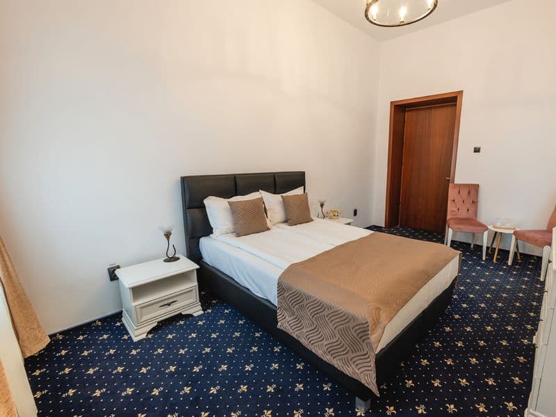Hotel Carol