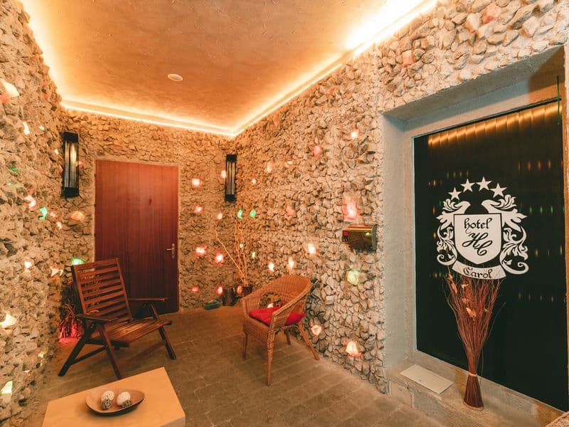Hotel Carol