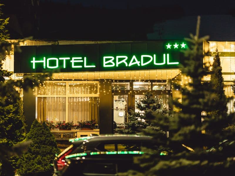 Complexul Hotelier Bradul-Călimani