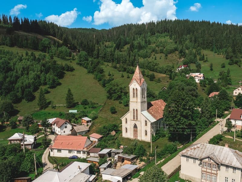 Iacobeni